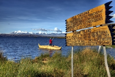 Alles aus Schilf: die Urus leben im Titicacasee auf schwimmenden Inseln.